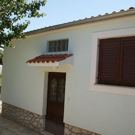 Apartments Jurjevic Petrcane Exterior photo