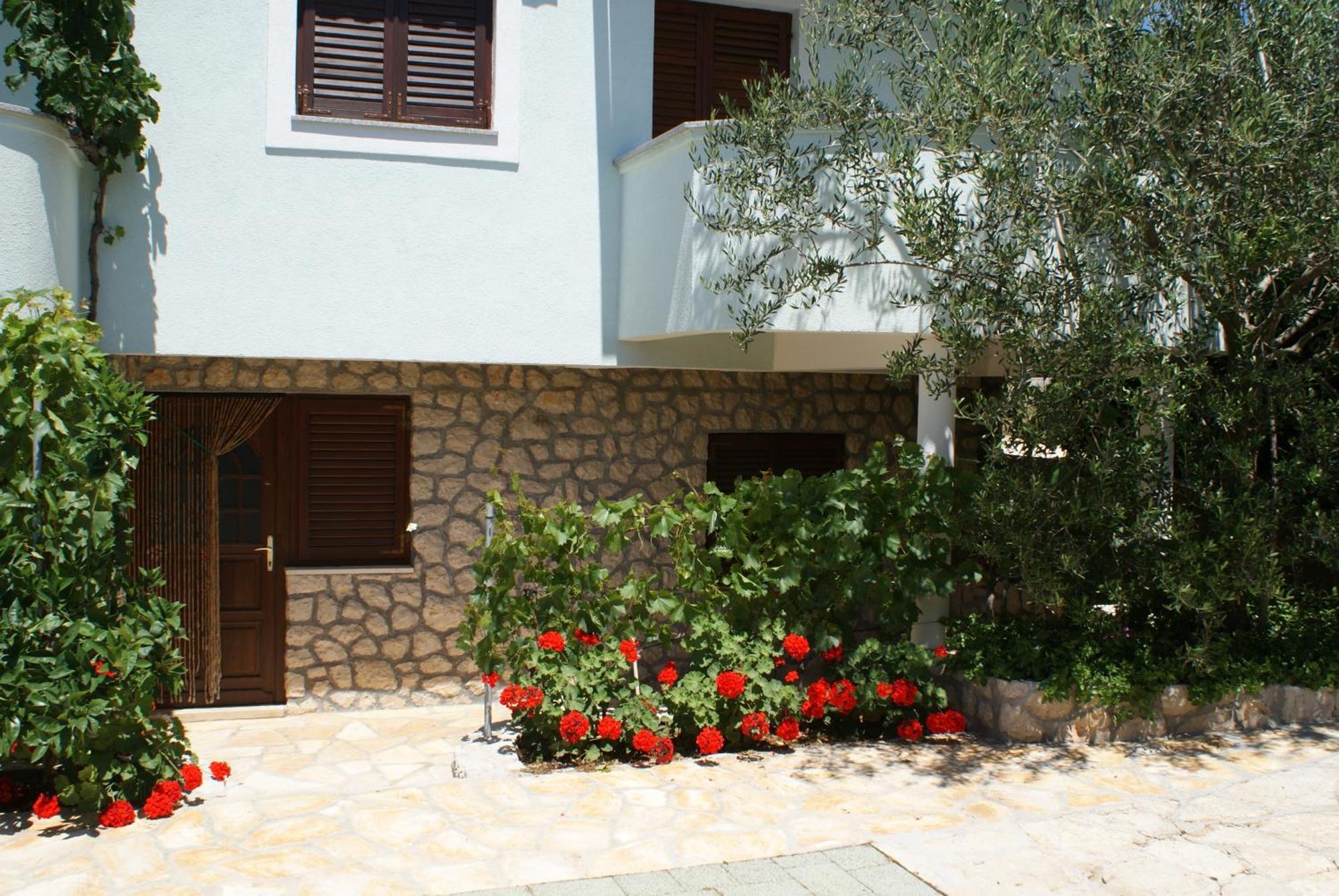 Apartments Jurjevic Petrcane Exterior photo